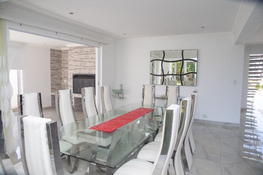 5 Bedroom Property for Sale in Beacon Bay Eastern Cape